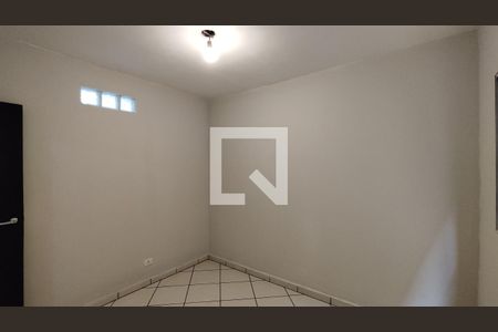 Quarto de casa para alugar com 1 quarto, 45m² em Vila Santa Margarida, Ferraz de Vasconcelos