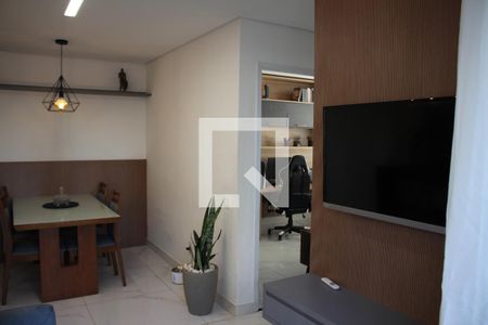 Sala de apartamento à venda com 2 quartos, 56m² em Cidade Industrial, Contagem