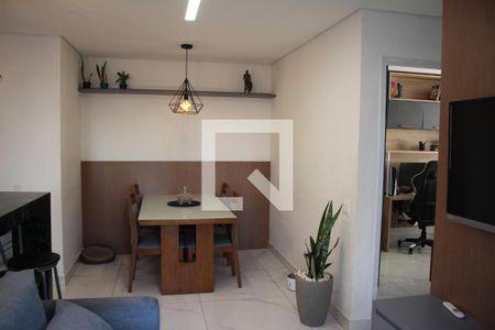 Sala de apartamento à venda com 2 quartos, 56m² em Cidade Industrial, Contagem