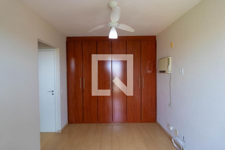 Apartamento à venda com 109m², 3 quartos e 2 vagas Apartamento à venda com 109m², 3 quartos e 2 vagasSuíte 02