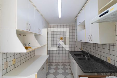 Apartamento à venda com 109m², 3 quartos e 2 vagas Apartamento à venda com 109m², 3 quartos e 2 vagasCozinha