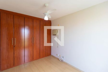 Apartamento à venda com 109m², 3 quartos e 2 vagas Apartamento à venda com 109m², 3 quartos e 2 vagasSuíte 02