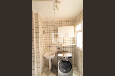 Apartamento à venda com 109m², 3 quartos e 2 vagas Apartamento à venda com 109m², 3 quartos e 2 vagasÁrea de Serviço