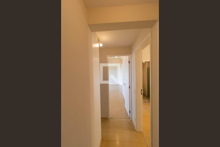 Apartamento à venda com 109m², 3 quartos e 2 vagas Apartamento à venda com 109m², 3 quartos e 2 vagasCorredor