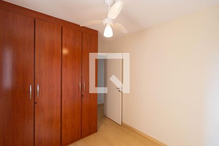 Apartamento à venda com 109m², 3 quartos e 2 vagas Apartamento à venda com 109m², 3 quartos e 2 vagasQuarto