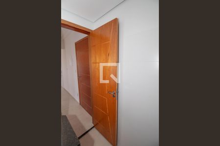 Apartamento à venda com 43m², 2 quartos e 1 vaga Apartamento à venda com 43m², 2 quartos e 1 vagaBanheiro Social