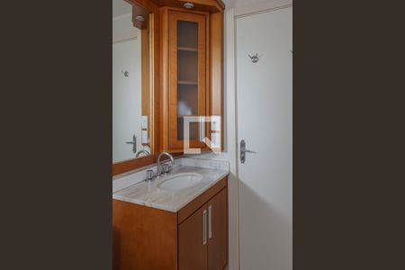 Apartamento à venda com 63m², 2 quartos e 1 vaga Apartamento à venda com 63m², 2 quartos e 1 vagaBanheiro Social