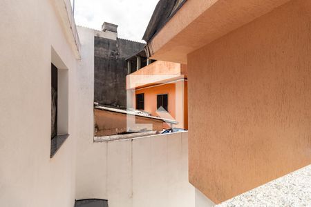 Casa à venda com 140m², 5 quartos e 2 vagas Casa à venda com 140m², 5 quartos e 2 vagasVista do Corredor Interno da Casa 2