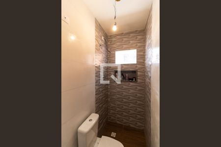 Casa à venda com 140m², 5 quartos e 2 vagas Casa à venda com 140m², 5 quartos e 2 vagasBanheiro da Suíte da Casa 2