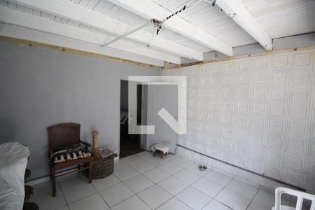 Casa à venda com 1330m², 3 quartos e 8 vagasPorão