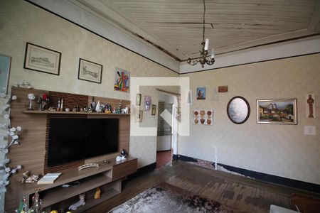 Casa à venda com 1330m², 3 quartos e 8 vagasSala