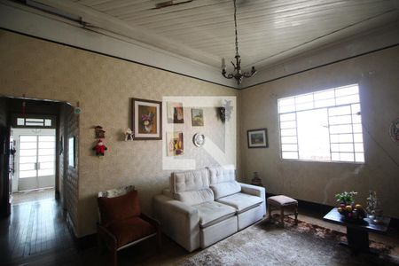 Casa à venda com 1330m², 3 quartos e 8 vagasSala