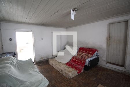 Casa à venda com 1330m², 3 quartos e 8 vagasPorão