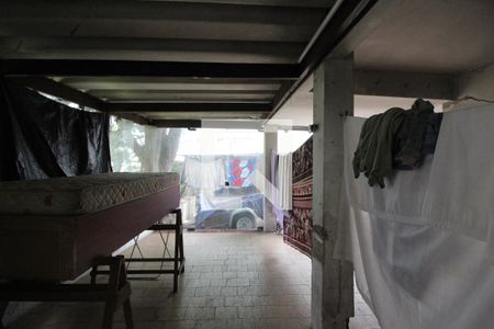 Casa à venda com 1330m², 3 quartos e 8 vagasSalão