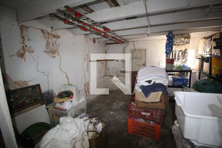 Casa à venda com 1330m², 3 quartos e 8 vagasPorão