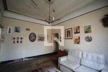 Casa à venda com 1330m², 3 quartos e 8 vagasSala