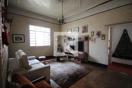 Casa à venda com 1330m², 3 quartos e 8 vagasSala