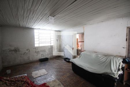 Casa à venda com 1330m², 3 quartos e 8 vagasPorão