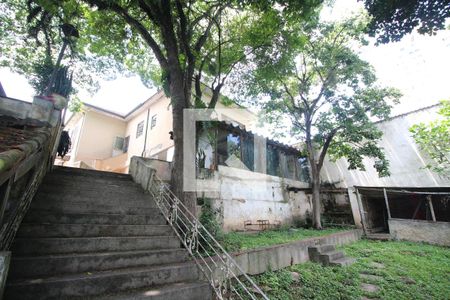 Casa à venda com 1330m², 3 quartos e 8 vagasÁrea externa
