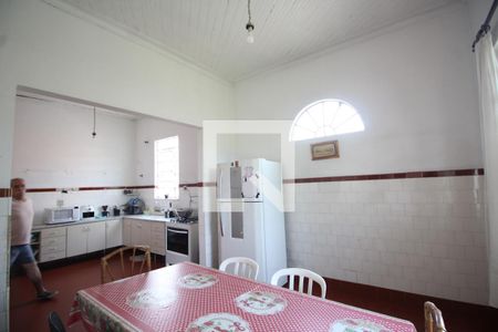 Casa à venda com 1330m², 3 quartos e 8 vagasCozinha