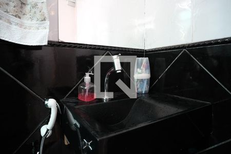 Casa à venda com 95m², 3 quartos e 1 vagaBanheiro do Quarto 2