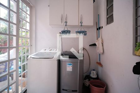 Casa à venda com 95m², 3 quartos e 1 vagaÁrea de Serviço