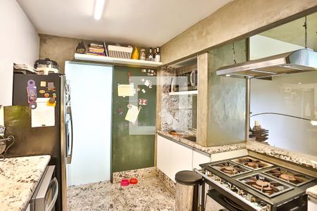 Apartamento à venda com 100m², 2 quartos e 1 vagaCozinha