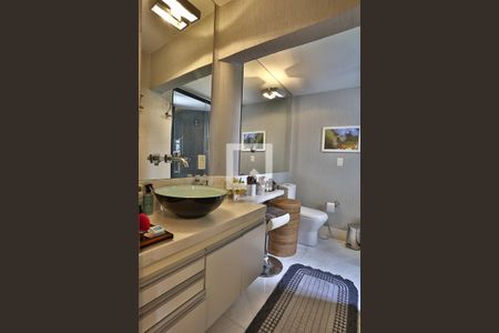 Apartamento à venda com 100m², 2 quartos e 1 vagasuíte