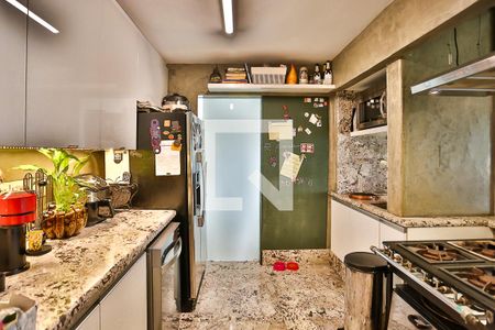 Apartamento à venda com 100m², 2 quartos e 1 vagaCozinha