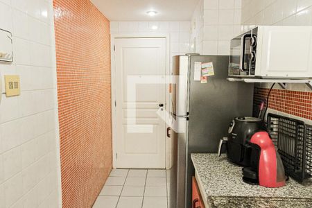 Apartamento à venda com 190m², 3 quartos e 2 vagas Apartamento à venda com 190m², 3 quartos e 2 vagasCozinha
