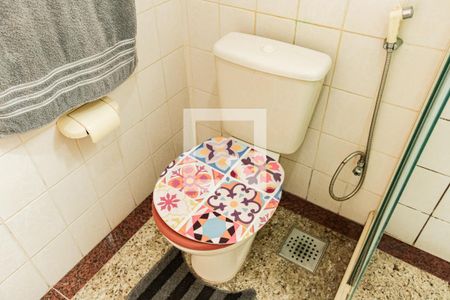 Apartamento à venda com 190m², 3 quartos e 2 vagas Apartamento à venda com 190m², 3 quartos e 2 vagasBanheiro Social