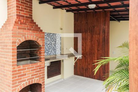 Apartamento à venda com 190m², 3 quartos e 2 vagas Apartamento à venda com 190m², 3 quartos e 2 vagasChurrasqueira Terraço