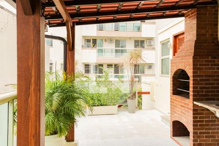 Apartamento à venda com 190m², 3 quartos e 2 vagas Apartamento à venda com 190m², 3 quartos e 2 vagasChurrasqueira Terraço