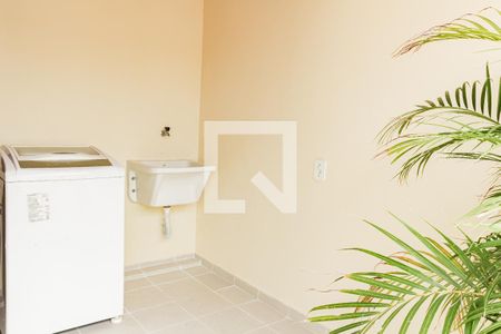 Apartamento à venda com 190m², 3 quartos e 2 vagas Apartamento à venda com 190m², 3 quartos e 2 vagasÁrea de Serviço