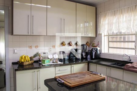 Casa à venda com 110m², 2 quartos e 4 vagas Casa à venda com 110m², 2 quartos e 4 vagasCozinha