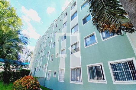 Apartamento à venda com 43m², 2 quartos e 1 vaga Apartamento à venda com 43m², 2 quartos e 1 vagaFachada do bloco