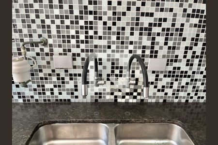 Casa à venda com 280m², 5 quartos e 2 vagas Casa à venda com 280m², 5 quartos e 2 vagasCozinha