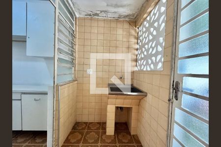 Casa à venda com 280m², 5 quartos e 2 vagas Casa à venda com 280m², 5 quartos e 2 vagasÁrea de Serviço