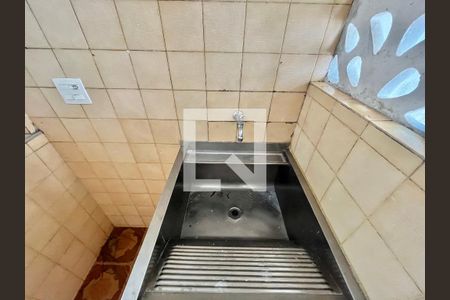 Casa à venda com 280m², 5 quartos e 2 vagas Casa à venda com 280m², 5 quartos e 2 vagasÁrea de Serviço