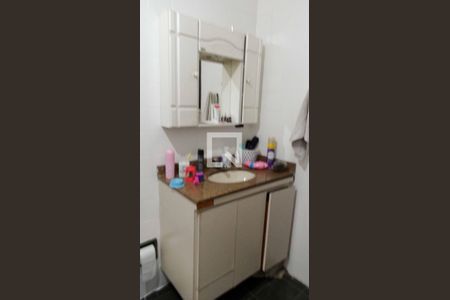 Casa à venda com 271m², 3 quartos e 1 vaga Casa à venda com 271m², 3 quartos e 1 vagaBanheiro 1