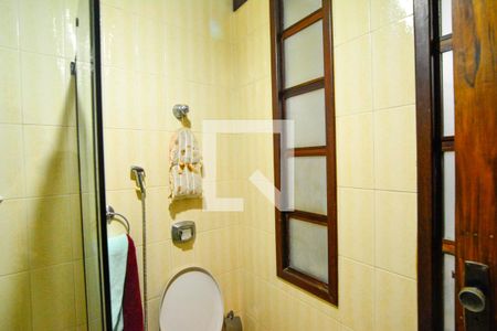 Casa à venda com 240m², 4 quartos e 4 vagas Casa à venda com 240m², 4 quartos e 4 vagasSuíte