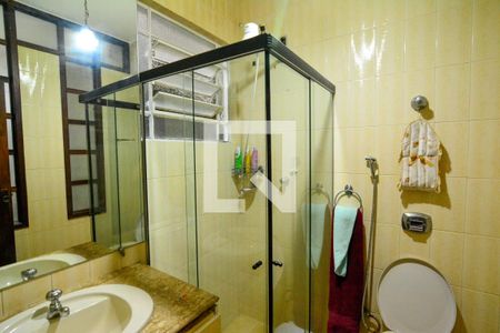 Casa à venda com 240m², 4 quartos e 4 vagas Casa à venda com 240m², 4 quartos e 4 vagasSuíte