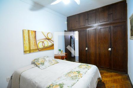 Casa à venda com 240m², 4 quartos e 4 vagas Casa à venda com 240m², 4 quartos e 4 vagasSuíte 2