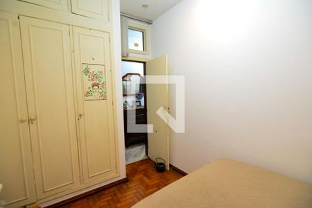 Casa à venda com 240m², 4 quartos e 4 vagas Casa à venda com 240m², 4 quartos e 4 vagasQuarto 2