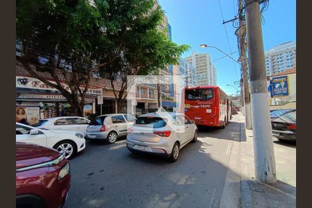 Apartamento à venda com 115m², 2 quartos e 1 vaga Apartamento à venda com 115m², 2 quartos e 1 vagaVista da Rua