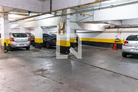 Apartamento à venda com 115m², 2 quartos e 1 vaga Apartamento à venda com 115m², 2 quartos e 1 vagaGaragem