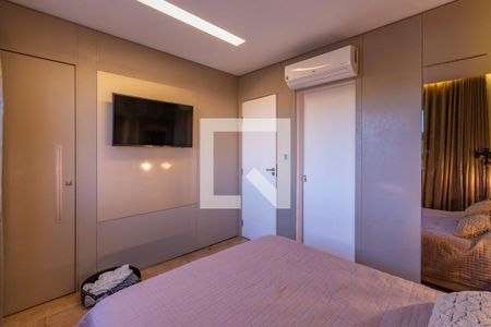 Apartamento à venda com 180m², 5 quartos e 3 vagas Apartamento à venda com 180m², 5 quartos e 3 vagasSuíte