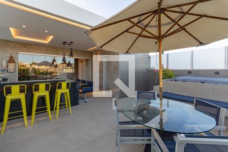 Apartamento à venda com 180m², 5 quartos e 3 vagas Apartamento à venda com 180m², 5 quartos e 3 vagasÁrea Gourmet - Cobertura