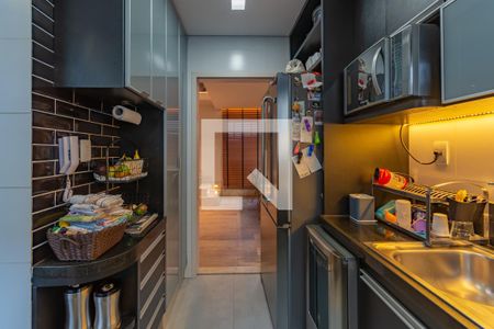 Apartamento à venda com 180m², 5 quartos e 3 vagas Apartamento à venda com 180m², 5 quartos e 3 vagasCozinha