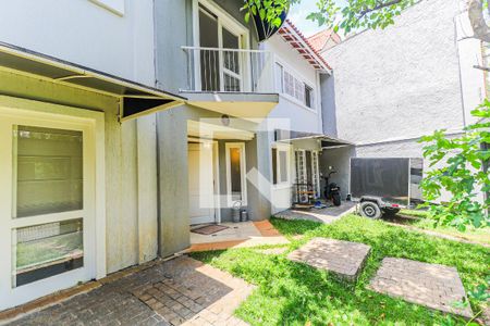 Casa à venda com 300m², 4 quartos e 3 vagas Casa à venda com 300m², 4 quartos e 3 vagasGaragem